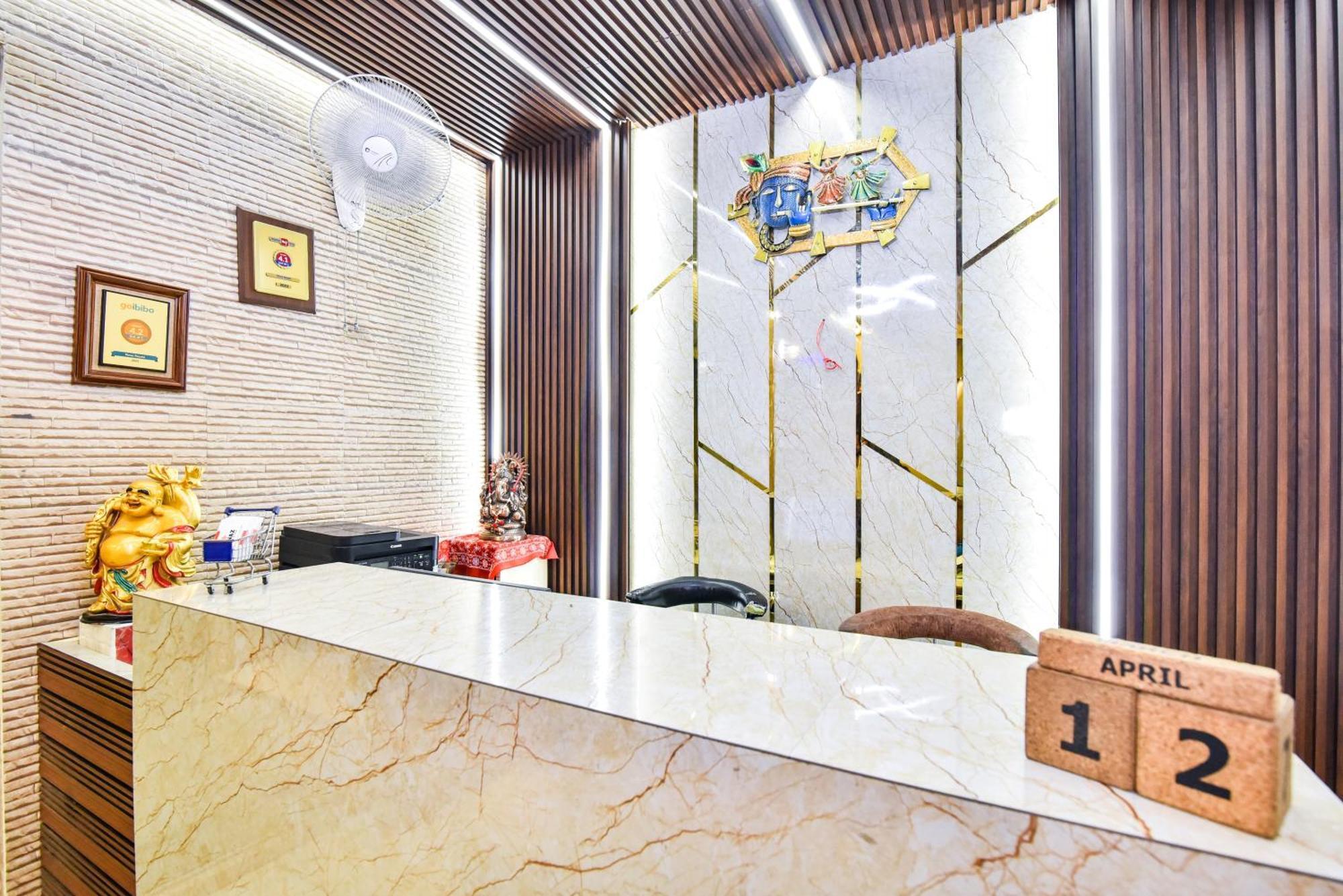 Pinaz Royale Hotel Amritsar Exterior photo